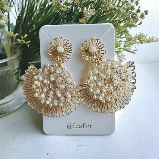 Abanico blanco earrings