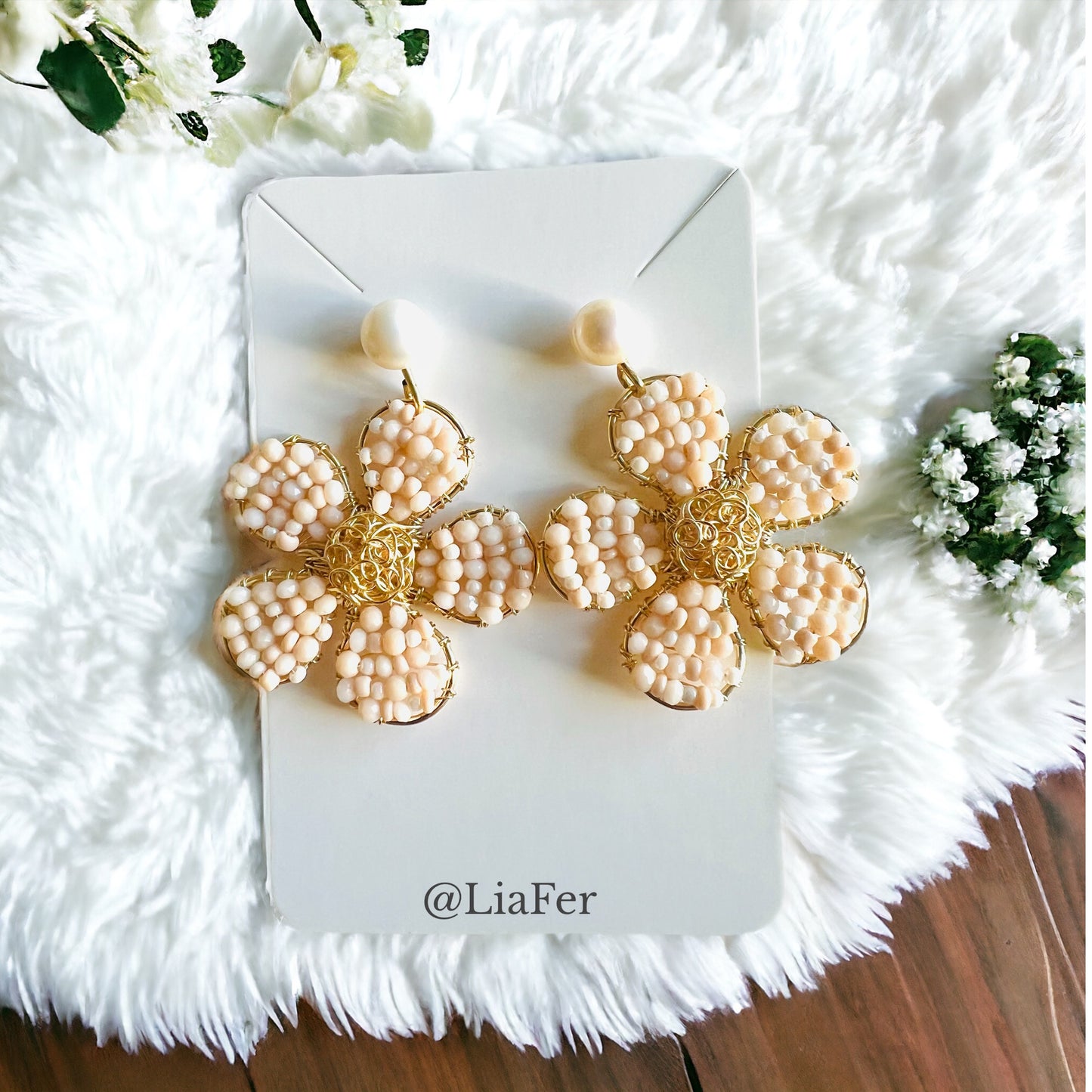 Nude flower / Goldfilled earrings