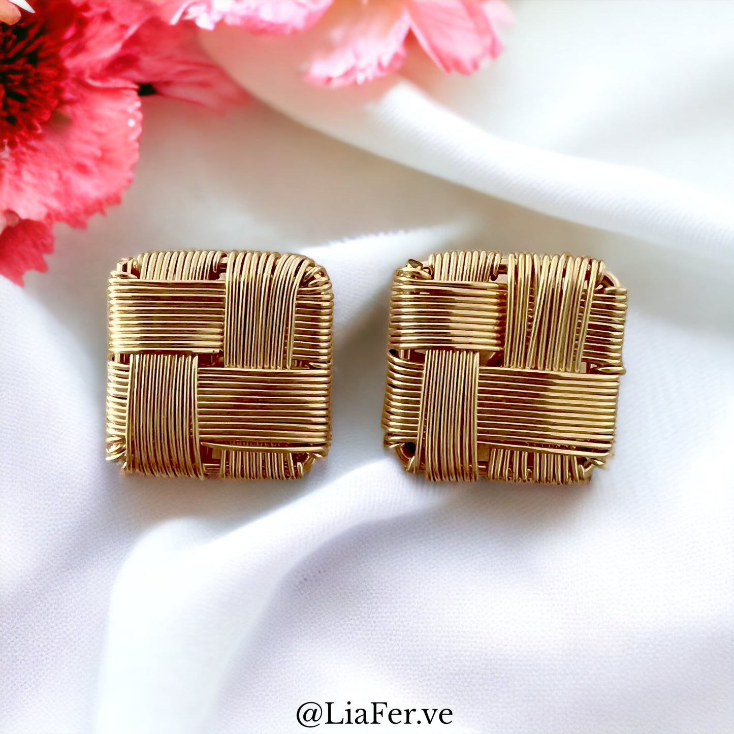 Mini square Earrings All Wire